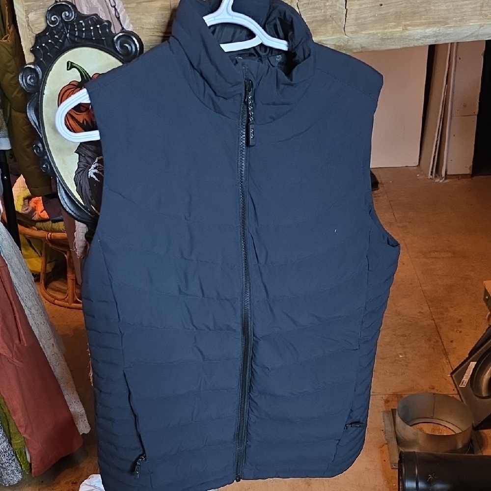 Woman's Black Puffer Vest